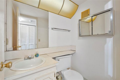 Copropriété à vendre à Deerfield Beach, Floride: 1 chambre, 65.77 m2 № 1029777 - photo 15