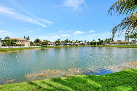 Villa ou maison à vendre à Lake Worth, Floride: 5 chambres, 344.95 m2 № 1073844 - photo 18