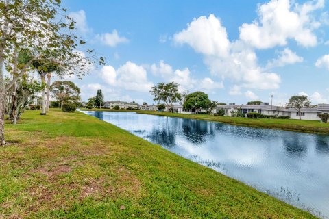 Condo in Delray Beach, Florida, 2 bedrooms  № 1029447 - photo 22