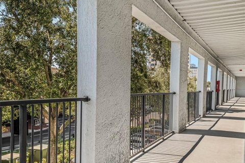 Condo in Orlando, Florida, 1 bedroom  № 1428756 - photo 13