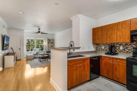 Condo in Orlando, Florida, 1 bedroom  № 1428756 - photo 7