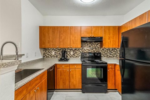 Condo in Orlando, Florida, 1 bedroom  № 1428756 - photo 6