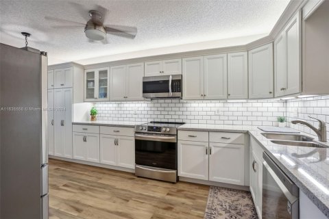 Copropriété à vendre à Stuart, Floride: 2 chambres, 127.28 m2 № 1305333 - photo 4