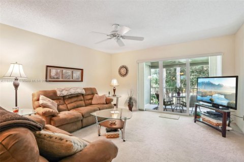 Condo in Stuart, Florida, 2 bedrooms  № 1305333 - photo 13