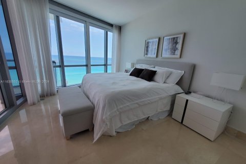 Condo in Sunny Isles Beach, Florida, 3 bedrooms  № 1305329 - photo 10