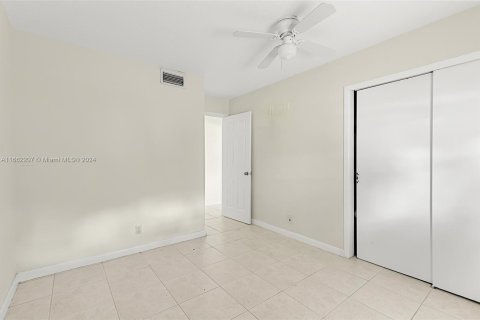 Condo in Deerfield Beach, Florida, 2 bedrooms  № 1377206 - photo 19