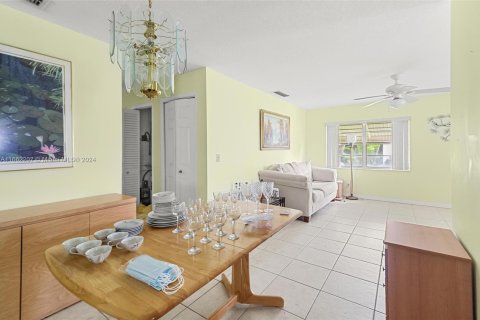 Condo in Deerfield Beach, Florida, 2 bedrooms  № 1377206 - photo 13