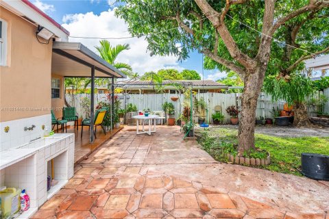 Casa en venta en Miami, Florida, 3 dormitorios, 136.29 m2 № 1242319 - foto 20