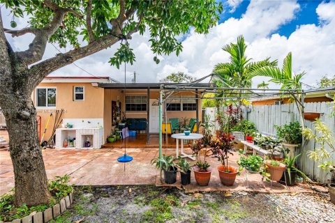 Casa en venta en Miami, Florida, 3 dormitorios, 136.29 m2 № 1242319 - foto 23