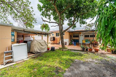 Villa ou maison à vendre à Miami, Floride: 3 chambres, 136.29 m2 № 1242319 - photo 22