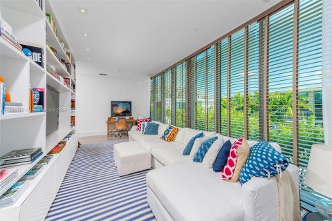 Villa ou maison à vendre à Key Biscayne, Floride: 7 chambres, 471.39 m2 № 1033177 - photo 16