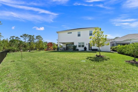 House in Stuart, Florida 5 bedrooms, 304.53 sq.m. № 1171128 - photo 1