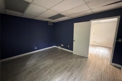 Immobilier commercial à vendre à Jacksonville, Floride: 1170.57 m2 № 1356090 - photo 8