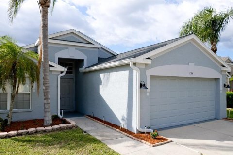 Villa ou maison à louer à Bradenton, Floride: 4 chambres, 156.54 m2 № 1356128 - photo 1