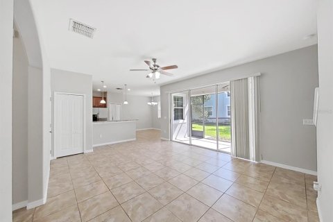 Townhouse in Tampa, Florida 3 bedrooms, 184.69 sq.m. № 1354172 - photo 6