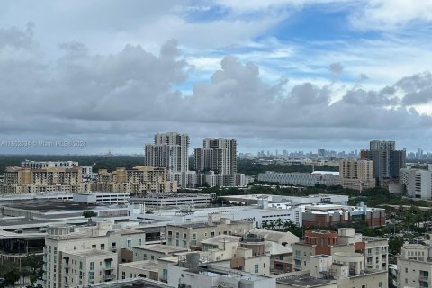 Condo in Miami, Florida, 1 bedroom  № 1347841 - photo 18