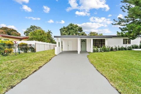 Casa en venta en Lauderhill, Florida, 3 dormitorios, 109.62 m2 № 1347840 - foto 2