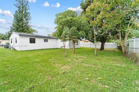 Casa en venta en Lauderhill, Florida, 3 dormitorios, 109.62 m2 № 1347840 - foto 4