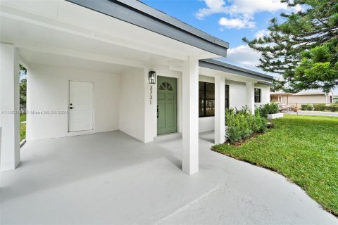 Villa ou maison à vendre à Lauderhill, Floride: 3 chambres, 109.62 m2 № 1347840 - photo 3