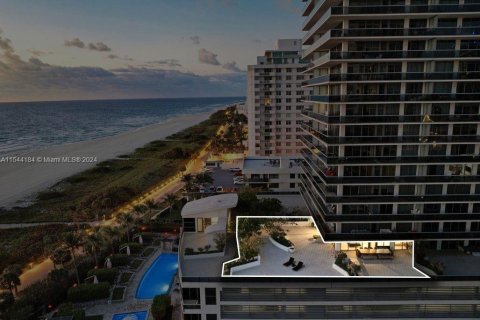 Condominio en venta en Miami Beach, Florida, 2 dormitorios, 122.82 m2 № 1047244 - foto 2