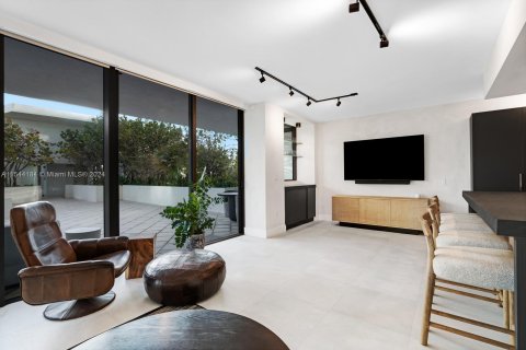 Condominio en venta en Miami Beach, Florida, 2 dormitorios, 122.82 m2 № 1047244 - foto 13