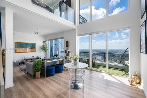 Condominio en venta en Miami, Florida, 2 dormitorios, 131.64 m2 № 1076645 - foto 5