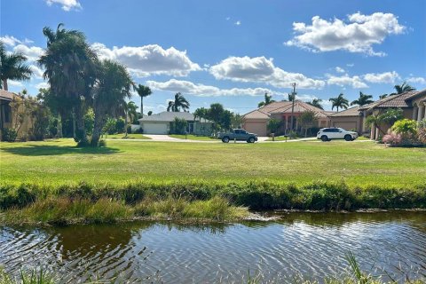 Terrain à vendre à Punta Gorda, Floride № 1295275 - photo 6