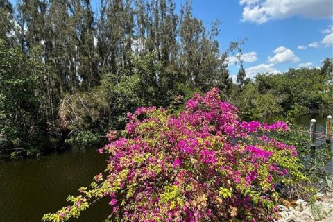 Villa ou maison à vendre à Punta Gorda, Floride: 2 chambres, 122.82 m2 № 1196506 - photo 18