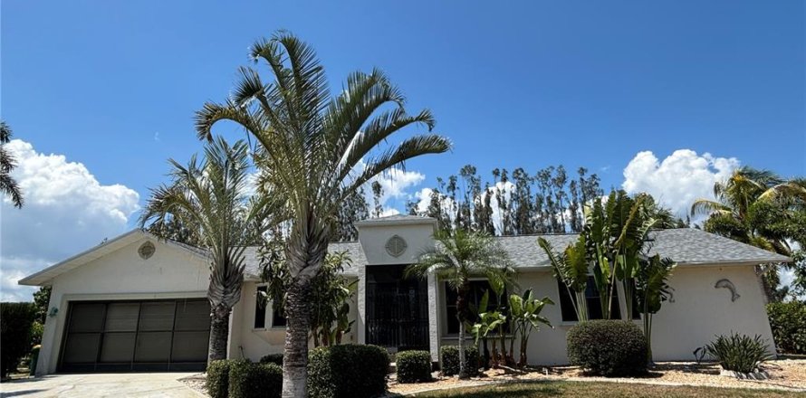 Villa ou maison à Punta Gorda, Floride 2 chambres, 122.82 m2 № 1196506