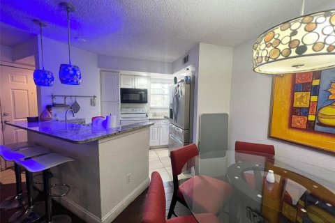 Condominio en venta en Orlando, Florida, 2 dormitorios, 86.77 m2 № 1301641 - foto 4