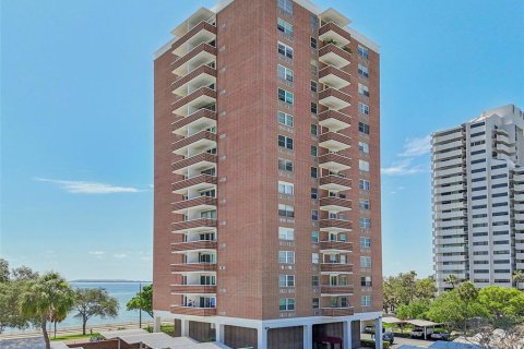 Copropriété à vendre à Tampa, Floride: 2 chambres, 82.5 m2 № 1242873 - photo 27