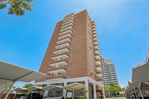 Condominio en venta en Tampa, Florida, 2 dormitorios, 82.5 m2 № 1242873 - foto 28