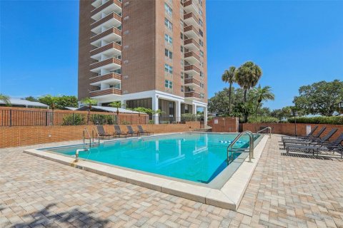 Condo in Tampa, Florida, 2 bedrooms  № 1242873 - photo 26