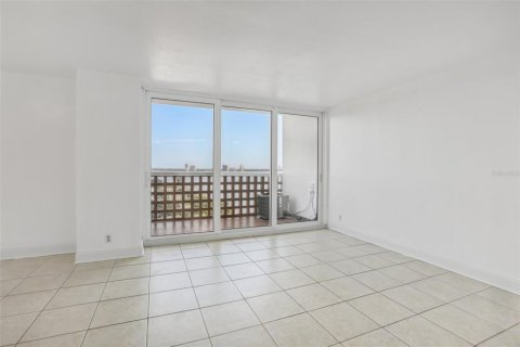 Copropriété à vendre à Tampa, Floride: 2 chambres, 82.5 m2 № 1242873 - photo 2