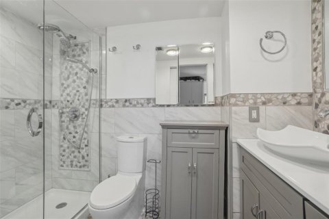 Copropriété à vendre à Tampa, Floride: 2 chambres, 82.5 m2 № 1242873 - photo 14