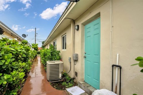 Immobilier commercial à vendre à Miami, Floride: 211.54 m2 № 1345999 - photo 30