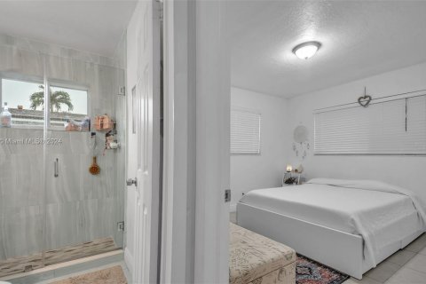 Immobilier commercial à vendre à Miami, Floride: 211.54 m2 № 1345999 - photo 12