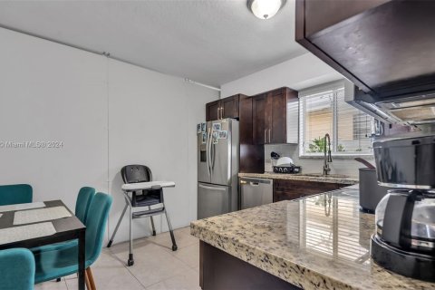 Immobilier commercial à vendre à Miami, Floride: 211.54 m2 № 1345999 - photo 22