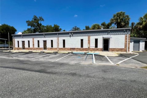 Immobilier commercial à vendre à Inverness, Floride: 241.36 m2 № 1340567 - photo 1