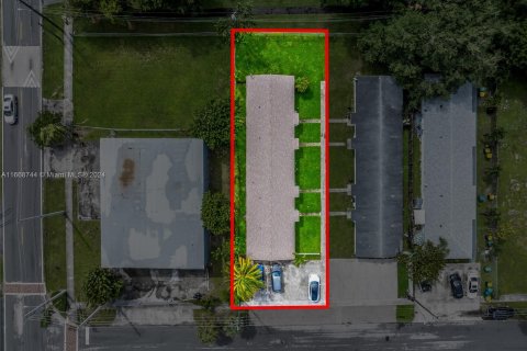 Propiedad comercial en venta en Dania Beach, Florida, 216.65 m2 № 1385639 - foto 5