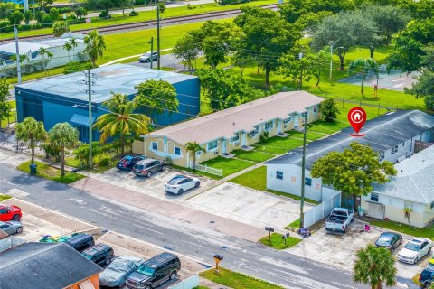 Propiedad comercial en venta en Dania Beach, Florida, 216.65 m2 № 1385638 - foto 13