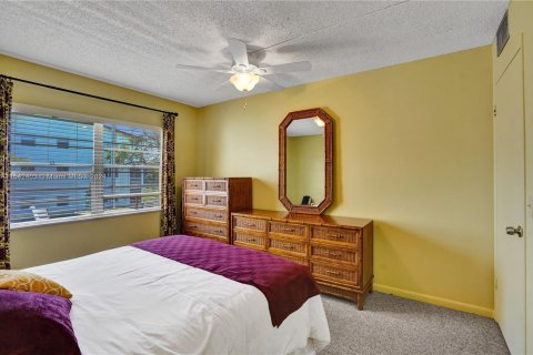 Condo in Boca Raton, Florida, 2 bedrooms  № 1040006 - photo 28