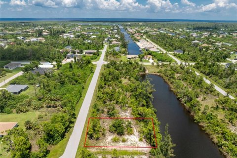 Terreno en venta en Port Charlotte, Florida № 1264073 - foto 6