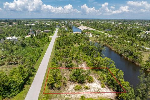 Terreno en venta en Port Charlotte, Florida № 1264073 - foto 3