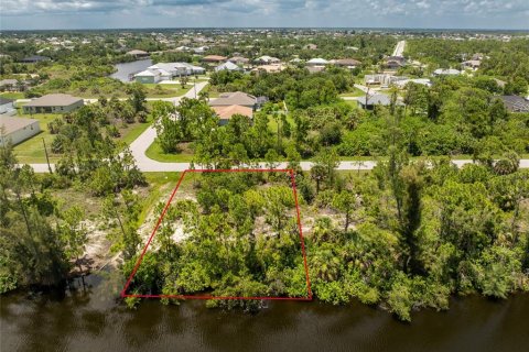 Terreno en venta en Port Charlotte, Florida № 1264073 - foto 4