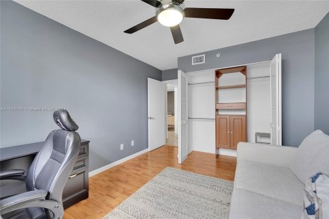 Condominio en venta en Dania Beach, Florida, 2 dormitorios, 94.95 m2 № 1075285 - foto 16