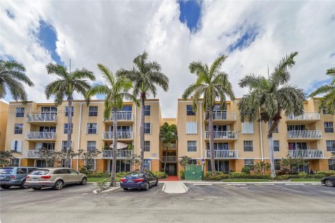Condominio en venta en Dania Beach, Florida, 2 dormitorios, 94.95 m2 № 1075285 - foto 24