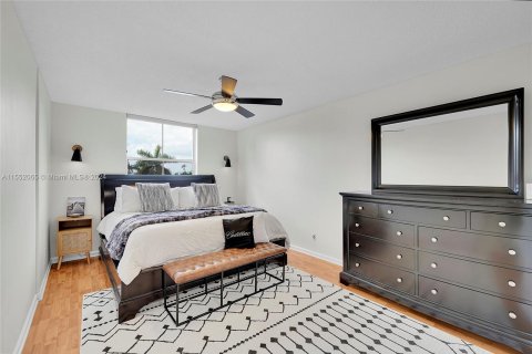 Condominio en venta en Dania Beach, Florida, 2 dormitorios, 94.95 m2 № 1075285 - foto 8