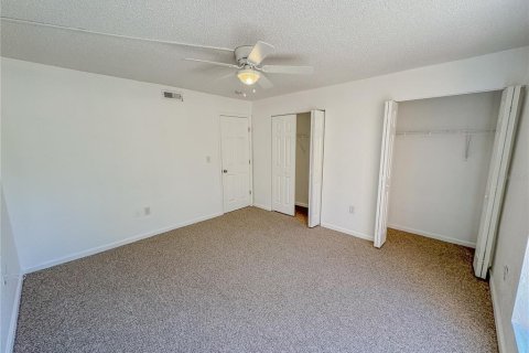 Copropriété à vendre à Gainesville, Floride: 2 chambres, 99.41 m2 № 1038599 - photo 16
