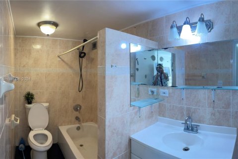 Condo in Sunny Isles Beach, Florida, 1 bedroom  № 1058680 - photo 4